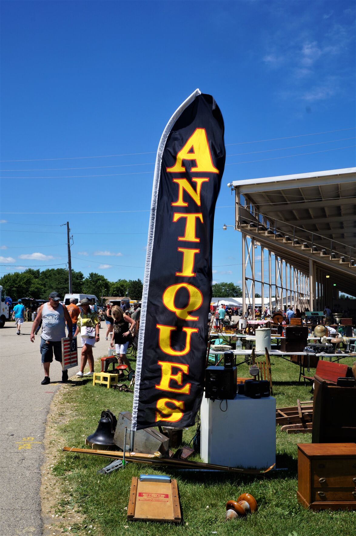 Scene at the June 26 Elkhorn Antique Flea Market